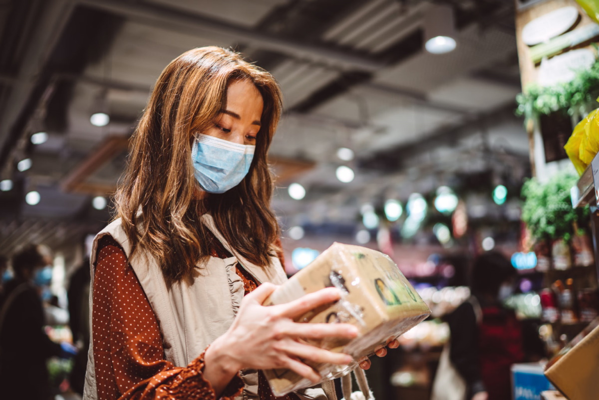 A Texas A&M professor says wearing a face masks while in public is critical to protect yourself from infected airborne particles. Photo by Getty Images