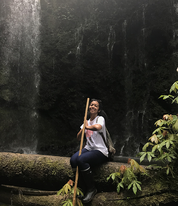 Erin Sherman in the rainforests of Costa Rica, during a trip that was part of a first-year seminar class taught by Judy Nuñez and Dr. Wendy Jepson.