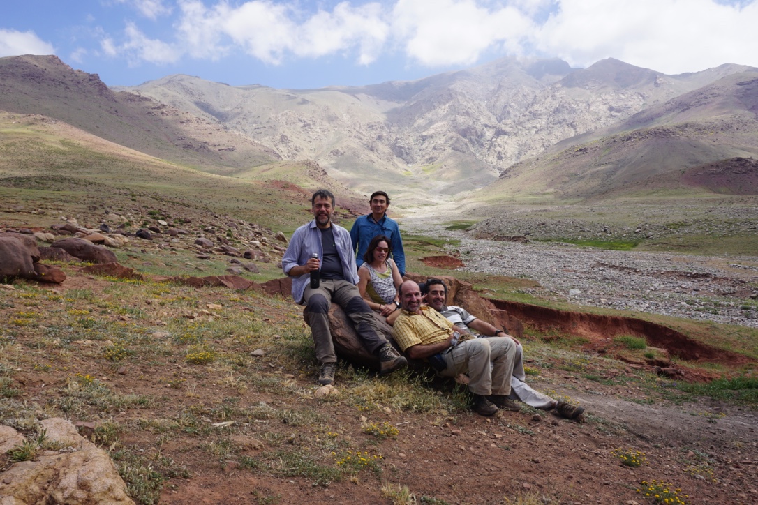 Nick (center, dark blue shirt) with Spanish colleagues in the Marrakech High Atlas Mountains, Morocco (Photo credit: Dr. Nick Perez)