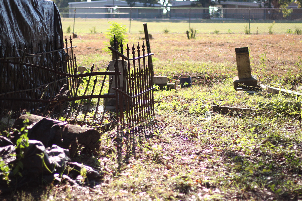 The Camptown Cemetery in Brenham, Texas. (All photos by Laura Everett.)