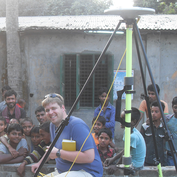 Dr. Peter Knappett conducting water well surveys in Bangladesh. (Photo courtesy of Knappett.)